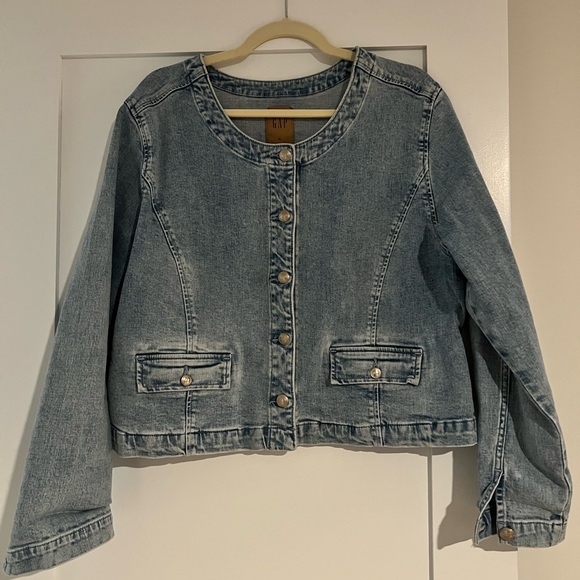 GAP Light Blue Jean Jacket - Picture 2 of 4